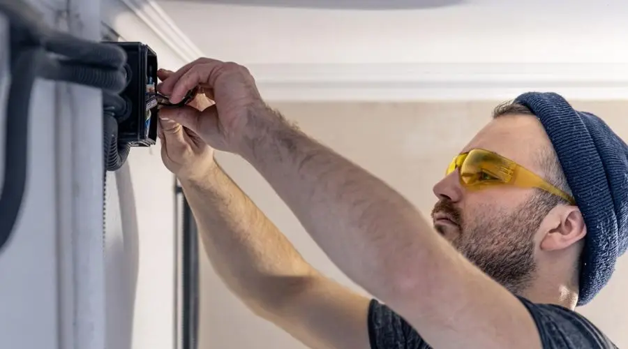 Expert Blackouts Installation in Boca Raton, FL